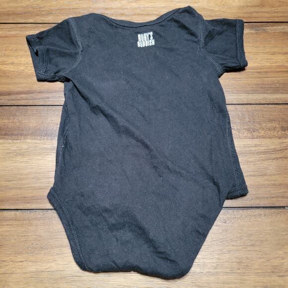 Ruby's Rubbish Infants Unisex Body Suit "Ain't No Momma Like.." - Size 12 Mo - Picture 3 of 6